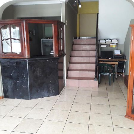 Hotel Ecologico Riverside Quevedo Bagian luar foto